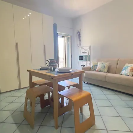 Guest House Il Faro Gaète Extérieur photo